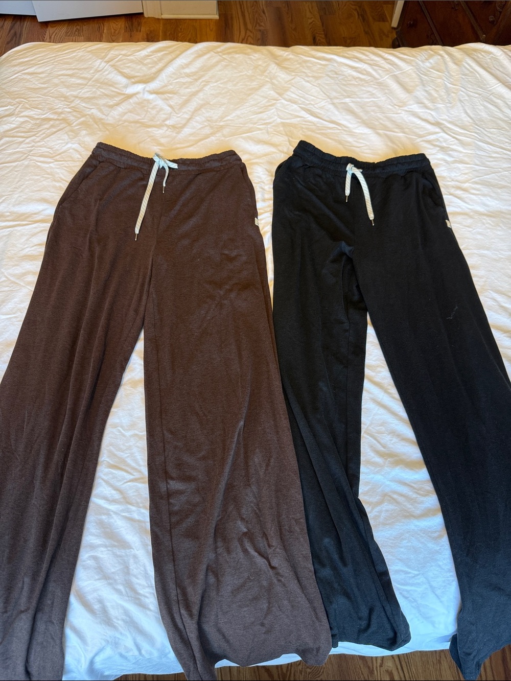 Pair of Vuori Halo Wide Leg Pants - Brown and Black - size Small
